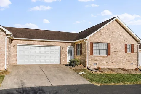28 Tyler Circle Strasburg VA 22657
