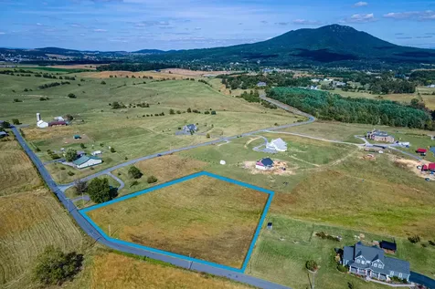 6165 Oak Shade Road Penn Laird VA 22846