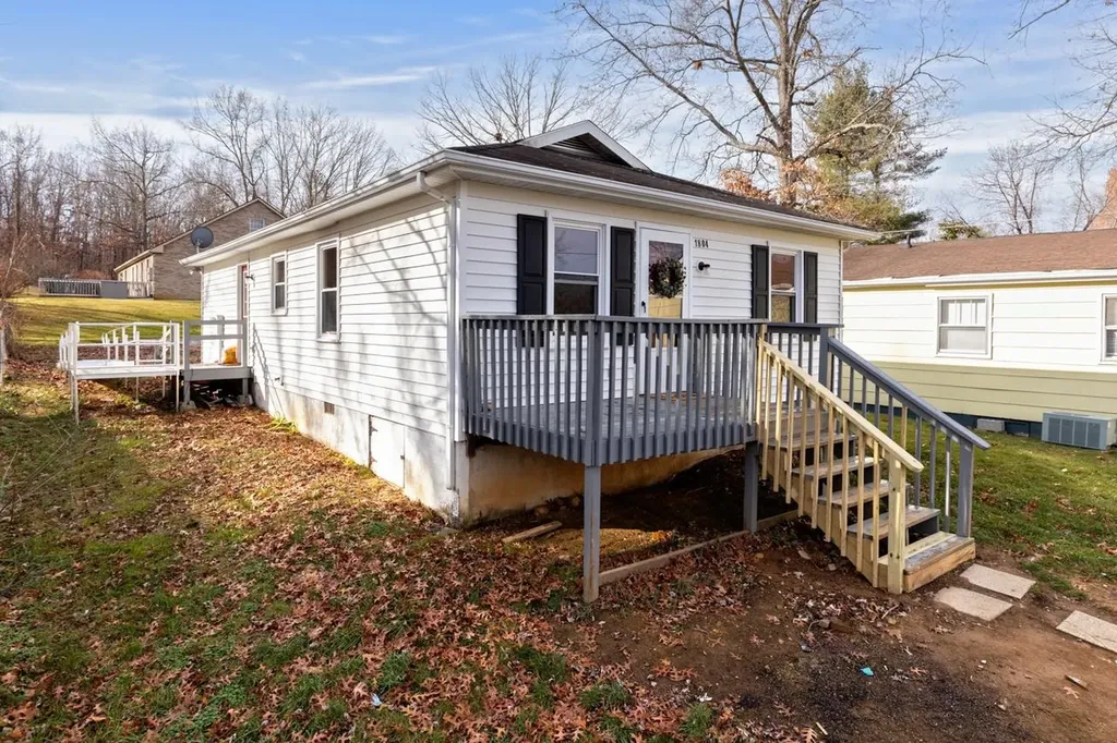 1804 3rd Street Waynesboro VA 22980
