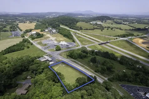 00 Lee Highway Weyers Cave VA 24486