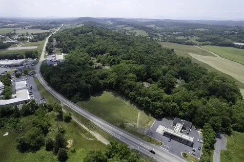 00 Lee Highway Weyers Cave VA 24486