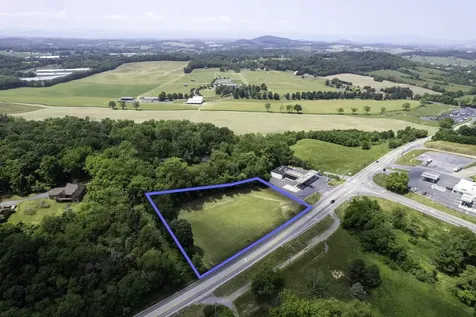 00 Lee Highway Weyers Cave VA 24486