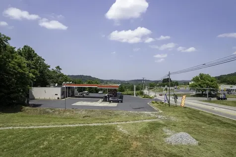 00 Lee Highway Weyers Cave VA 24486