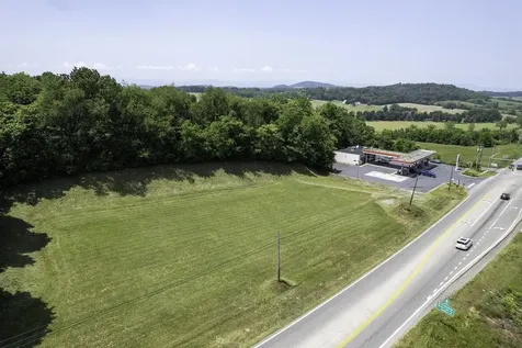 00 Lee Highway Weyers Cave VA 24486
