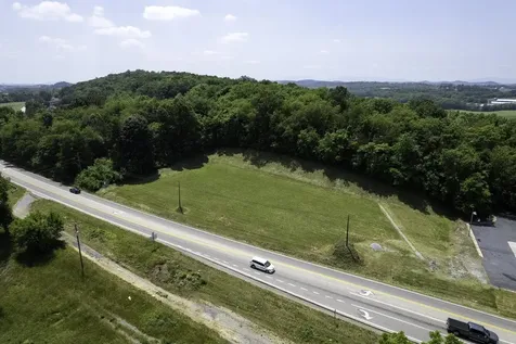 00 Lee Highway Weyers Cave VA 24486
