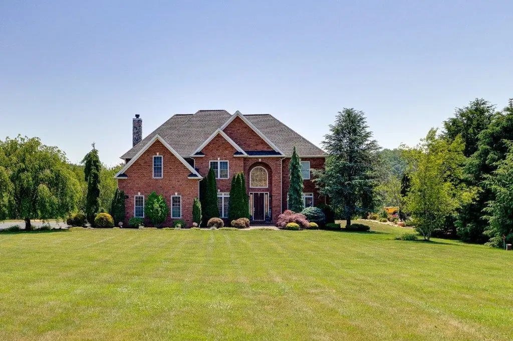 61 Bridgewater Road Bridgewater VA 22812