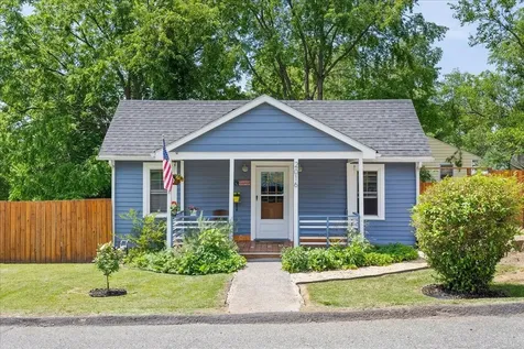 2016 Orange Street Staunton VA 24401