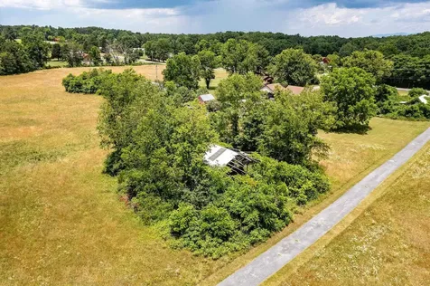1655 Howardsville Turnpike Stuarts Draft VA 24477