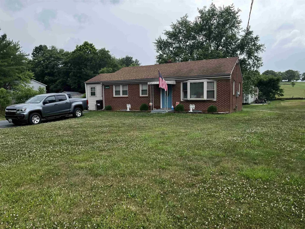 853 Old White Hill Road Stuarts Draft VA 24477