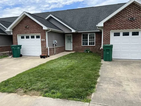 208 Tara Dawn Circle Broadway VA 22815