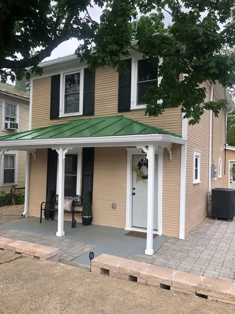 11 Caroline Street Staunton VA 24401