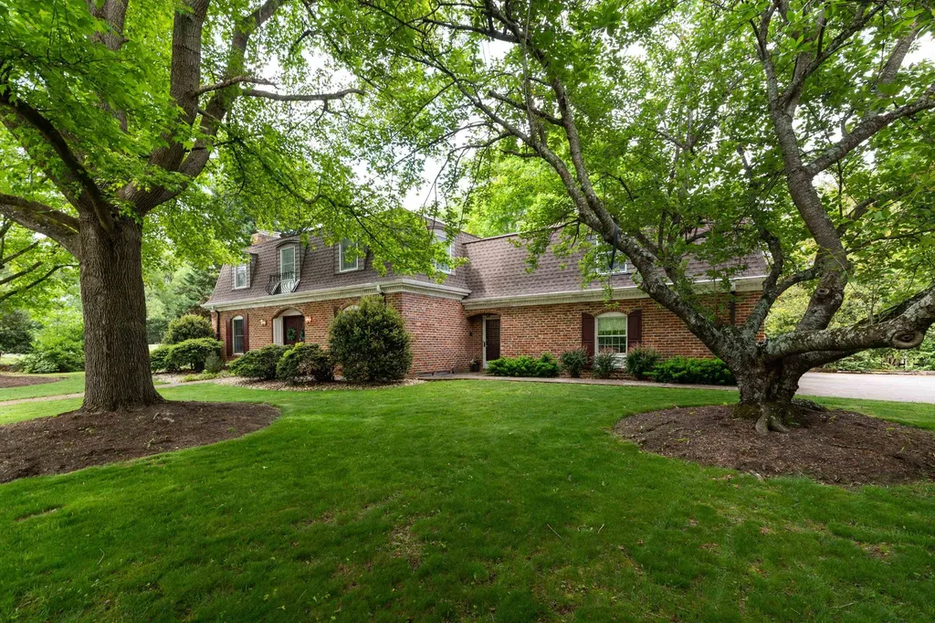 1315 Greenbrier Road Waynesboro VA 22980