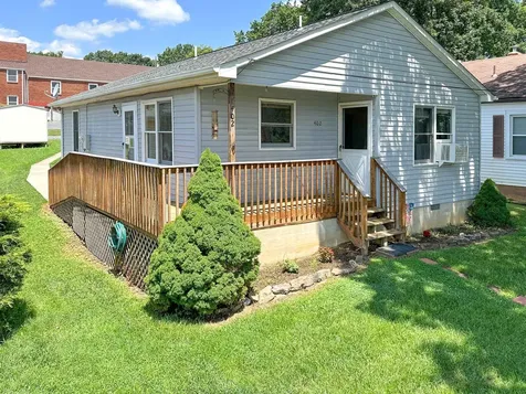 402 F Street Staunton VA 24401