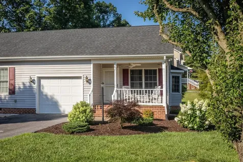 2039 Fieldale Place Rockingham VA 22801