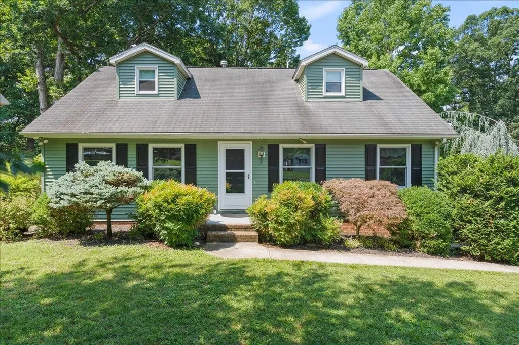 1035 Carriage Drive Harrisonburg VA 22801