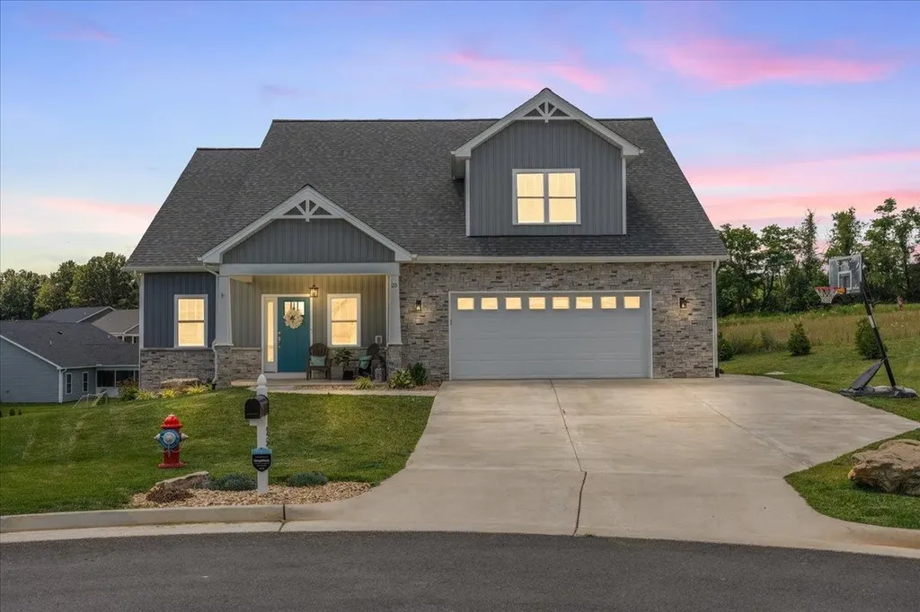 25 Sarah Jayne Court Waynesboro VA 22980