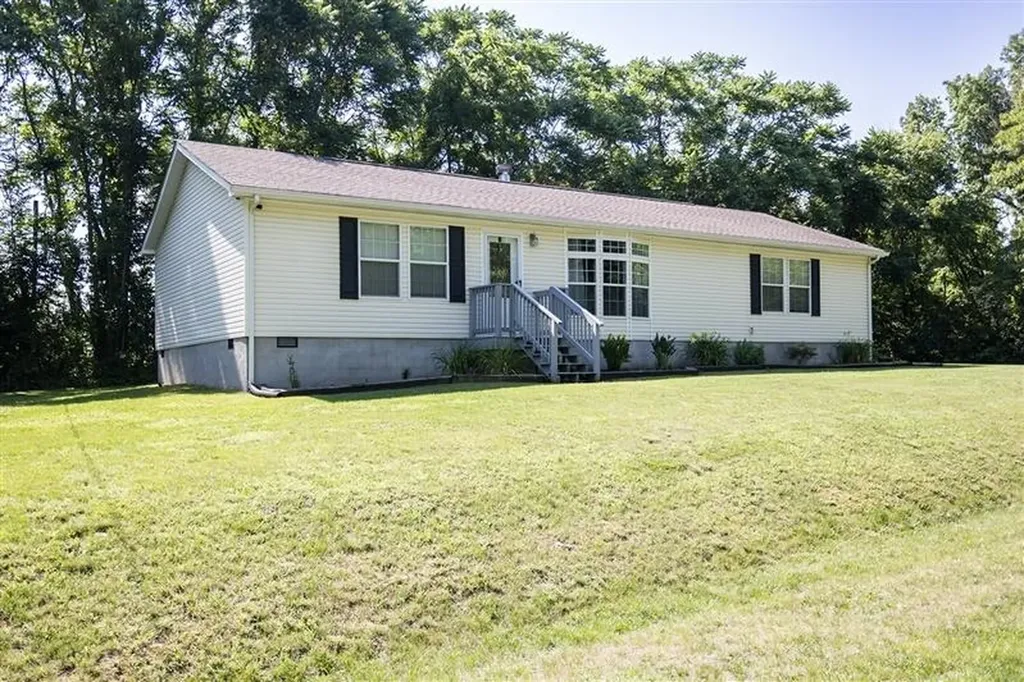 1000 Aspen Avenue Grottoes VA 24441