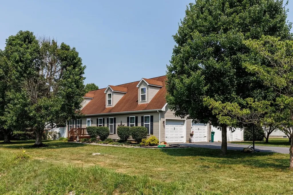1000 Cherry Avenue Grottoes VA 24441