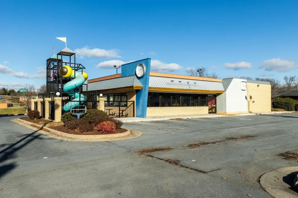 172 Old Cross Road W New Market VA 22844
