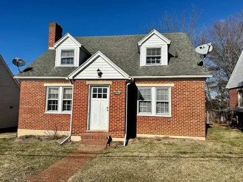 1613 Paige Street Staunton VA 24401