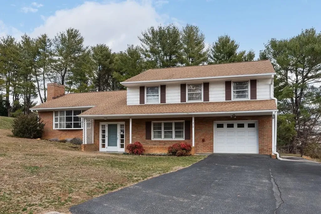 414 Rainbow Drive Staunton VA 24401