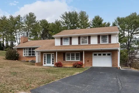 414 Rainbow Drive Staunton VA 24401