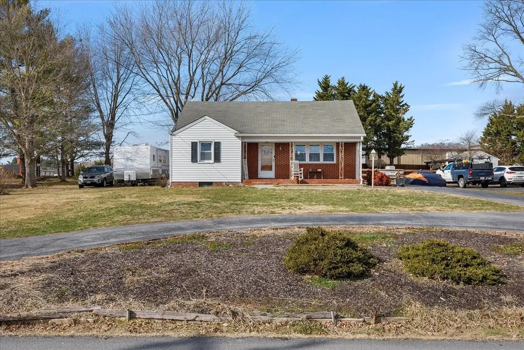 1082 Keezletown Road Weyers Cave VA 24486