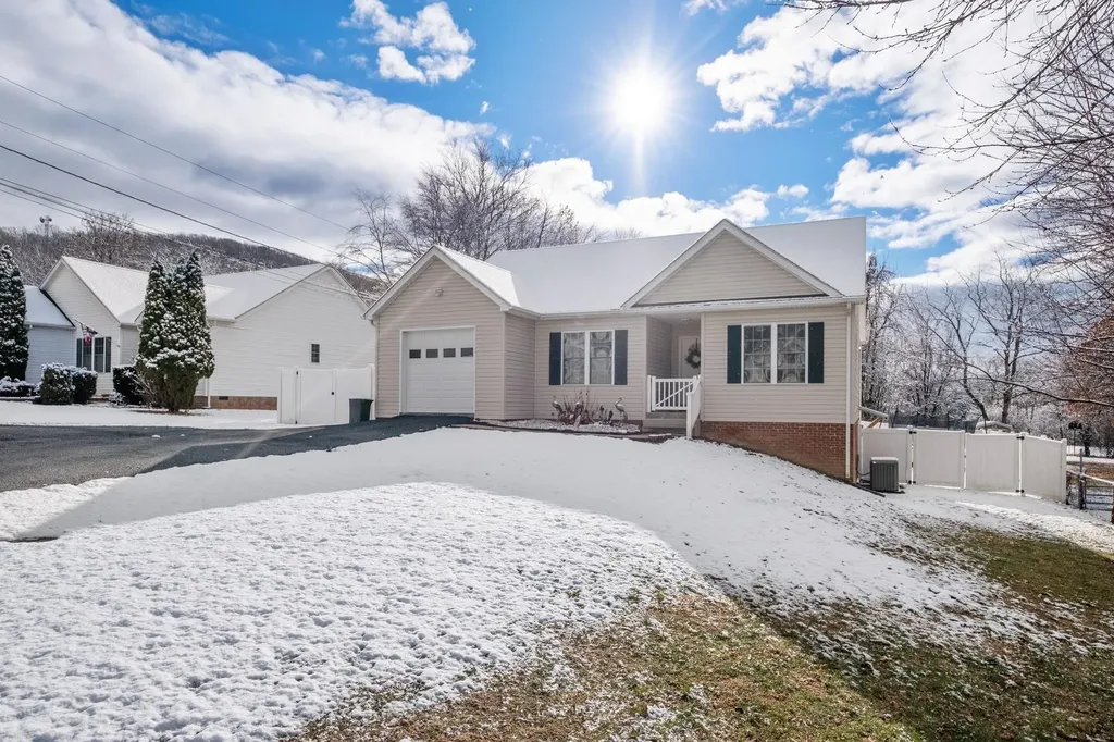 434 Betsy Bell Road Staunton VA 24401