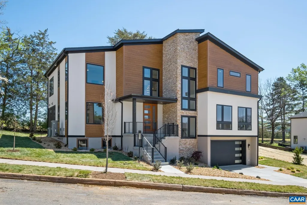 1312 Pen Park Lane Charlottesville VA 22901