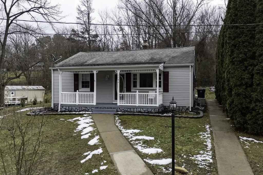 1184 E Main Street E Stanley VA 22851