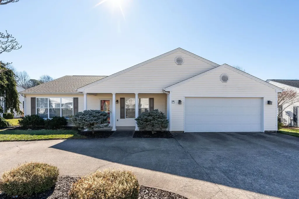 306 Greenwood Road Staunton VA 24401