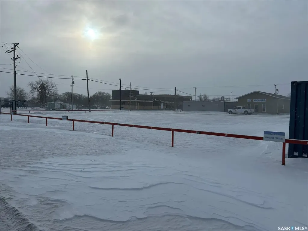 901 5th Street Estevan SK S4A 0Y8