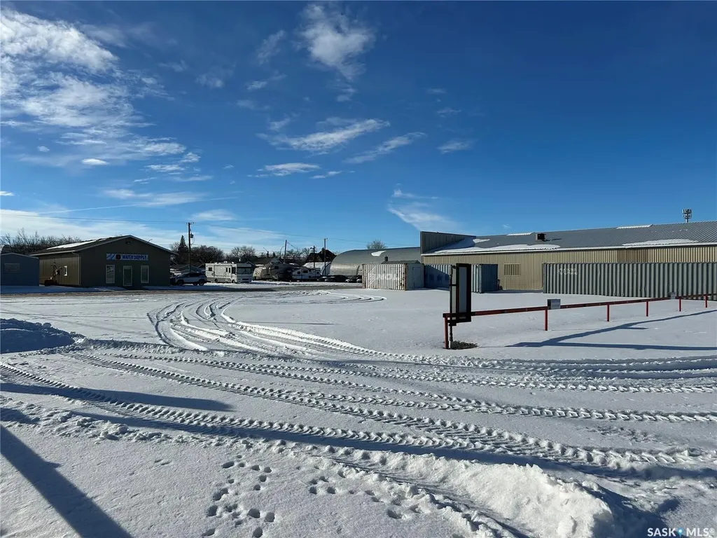 901 5th Street Estevan SK S4A 0Y8