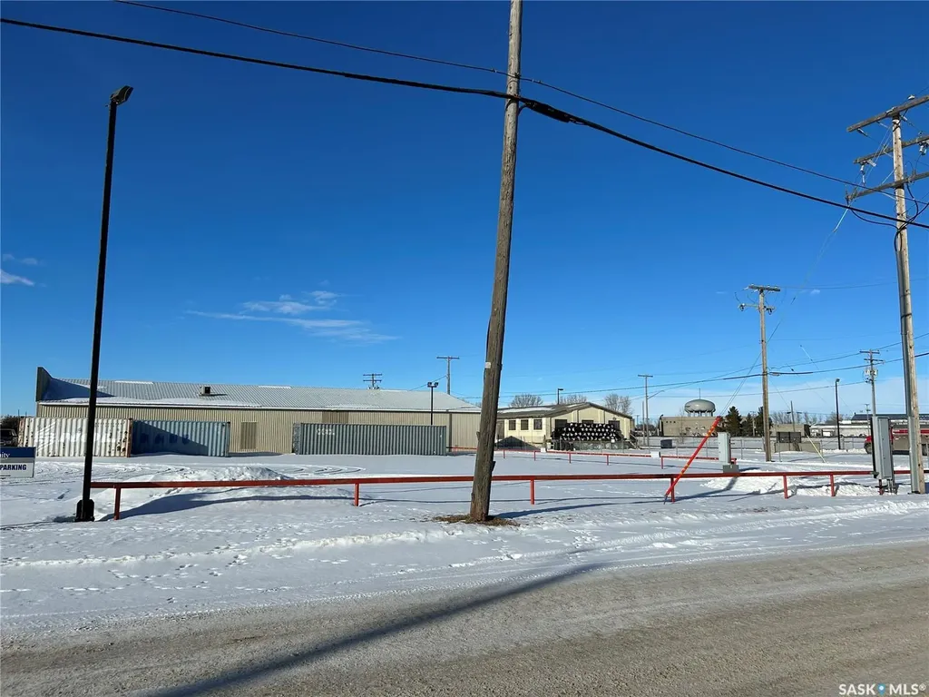 901 5th Street Estevan SK S4A 0Y8