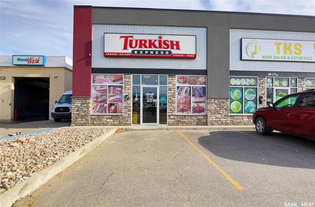 1629 Park Street Regina SK S4N 5A2