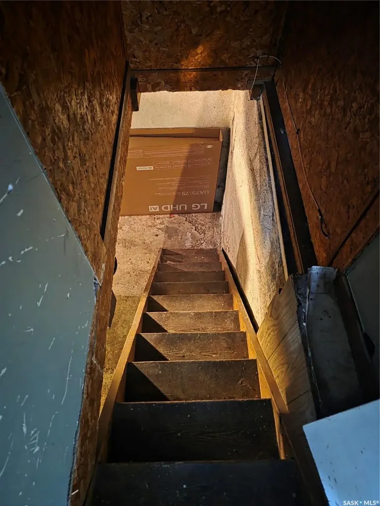 701 3rd Street Estevan SK S4A 0P7