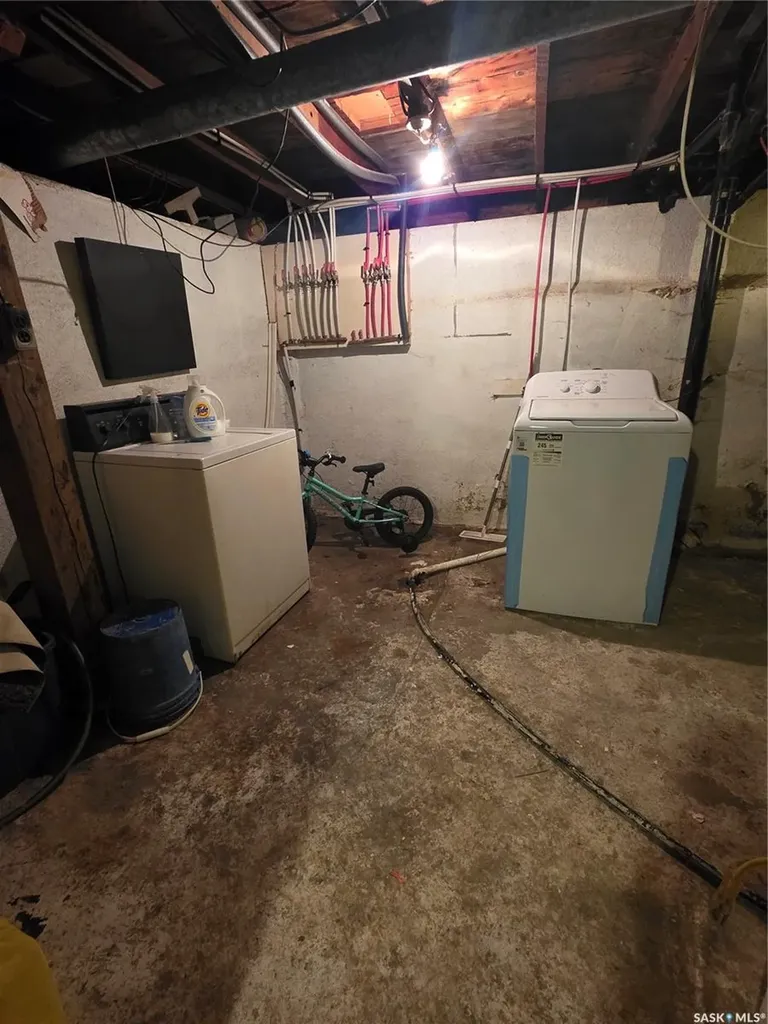 701 3rd Street Estevan SK S4A 0P7