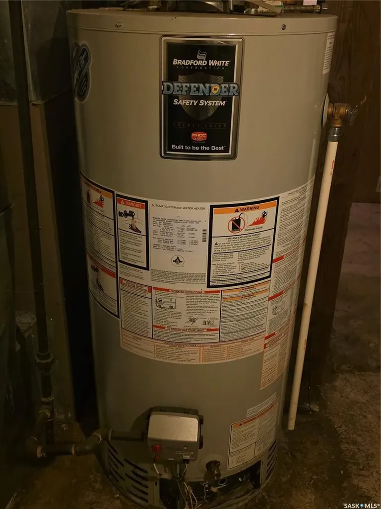 701 3rd Street Estevan SK S4A 0P7