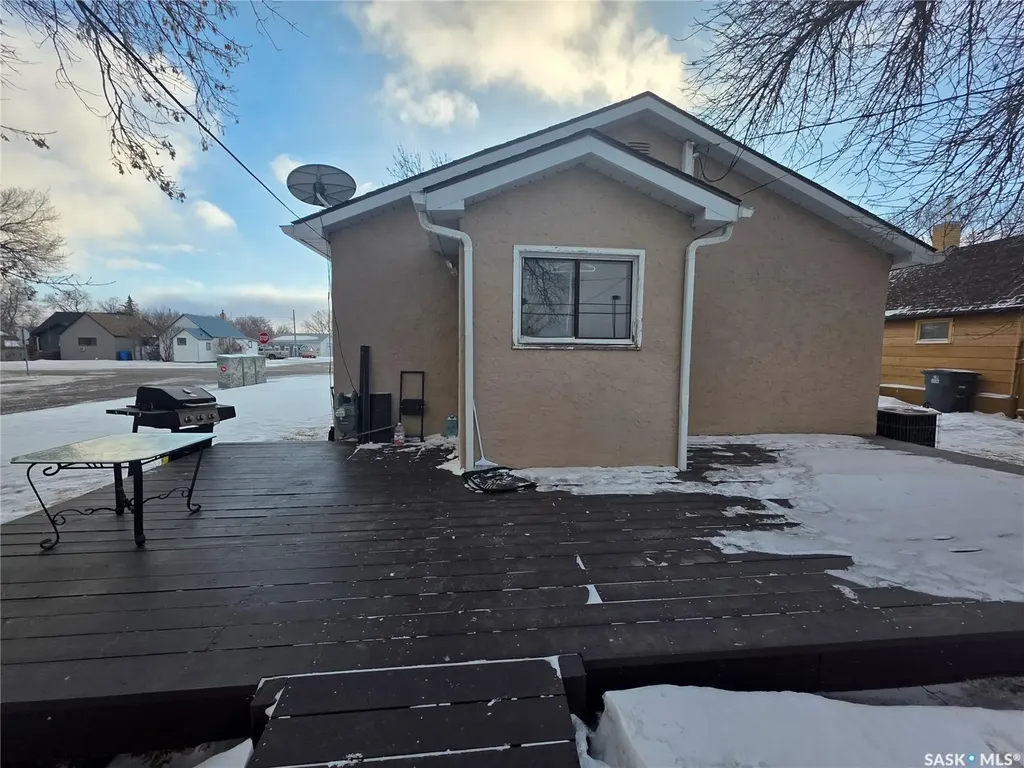 701 3rd Street Estevan SK S4A 0P7