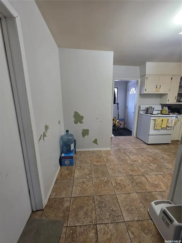 701 3rd Street Estevan SK S4A 0P7