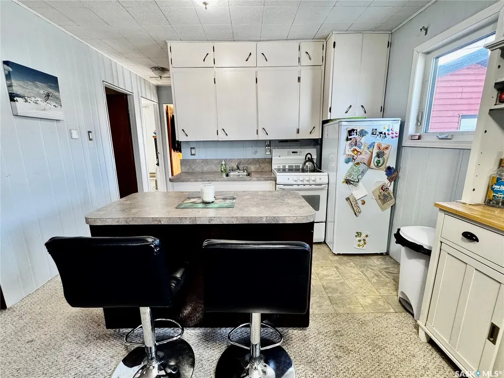 706 Park Drive Good Lake Rm No. 274 SK S0A 0L1