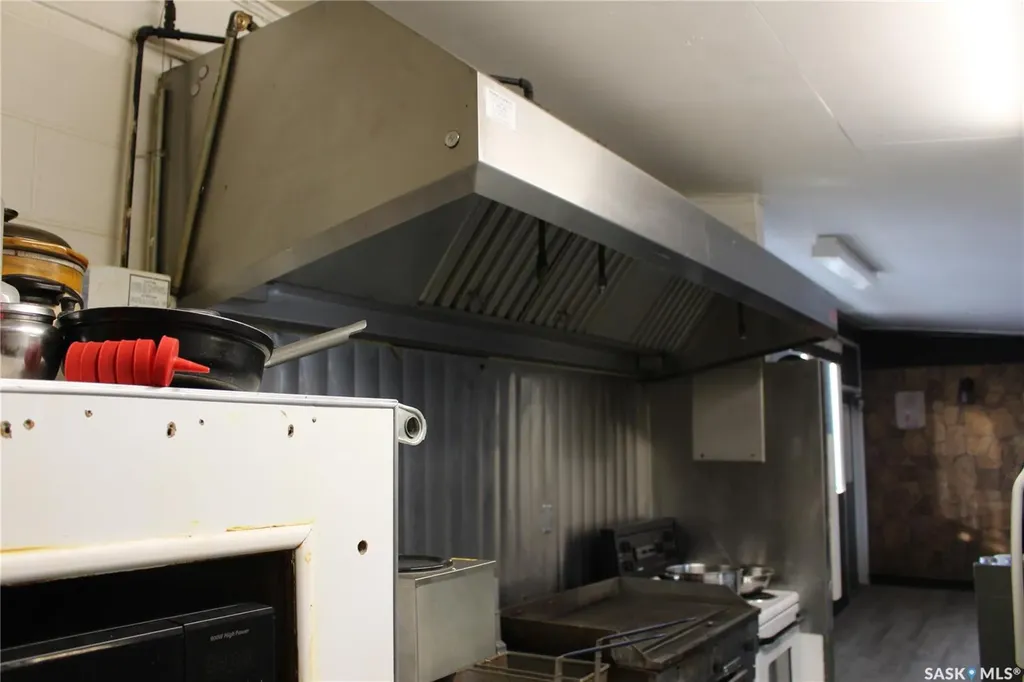 1105 Athabasca Street E Moose Jaw SK S6H 0N4
