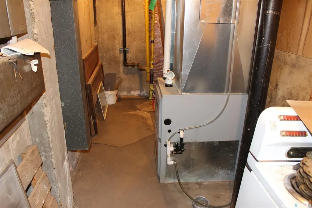 1105 Athabasca Street E Moose Jaw SK S6H 0N4