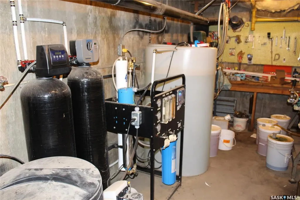 1105 Athabasca Street E Moose Jaw SK S6H 0N4