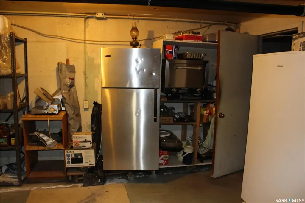 1105 Athabasca Street E Moose Jaw SK S6H 0N4