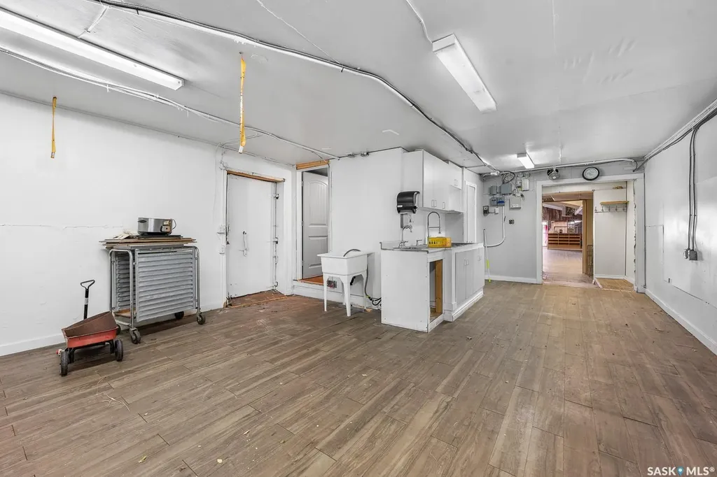 254 Railway Avenue Southey SK S0G 4P0
