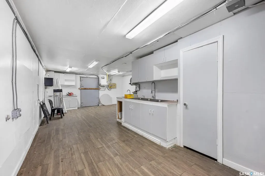 254 Railway Avenue Southey SK S0G 4P0