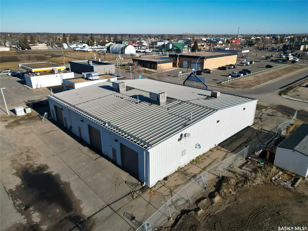 1525 5th Avenue E Prince Albert SK S6V 7Z5