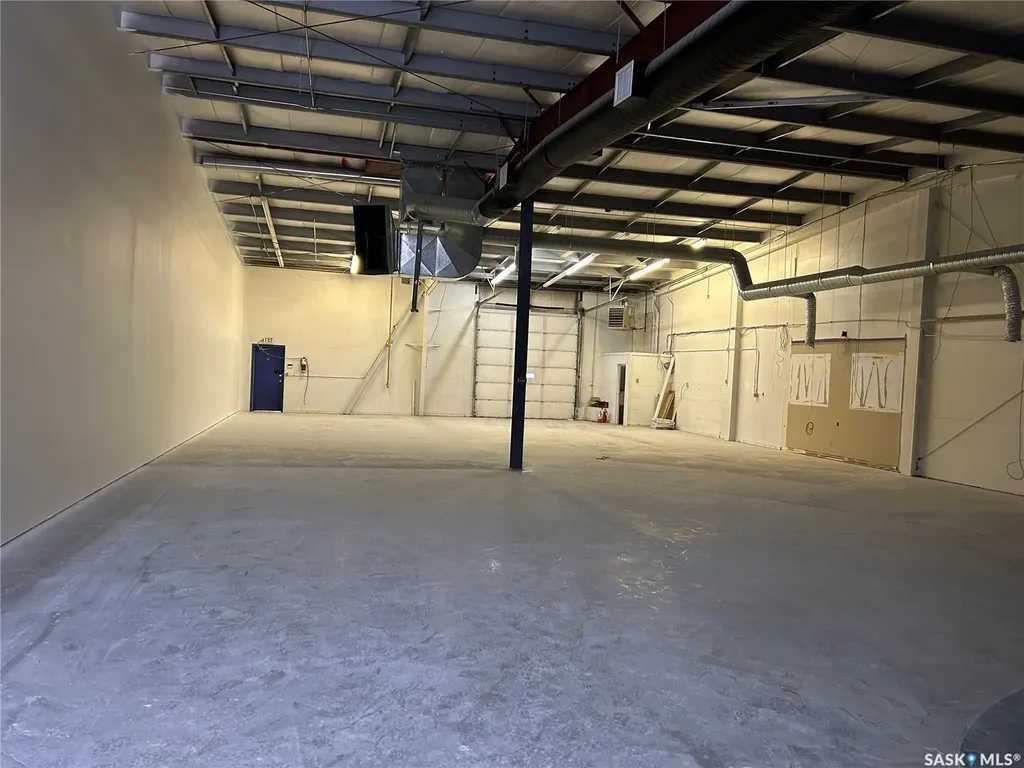 1525 5th Avenue E Prince Albert SK S6V 7Z5