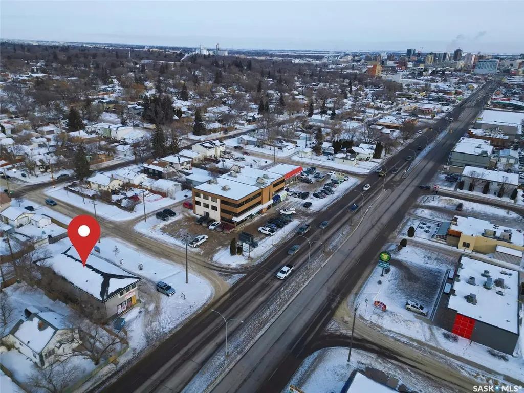 1202 22nd Street W Saskatoon SK S7M 0S7